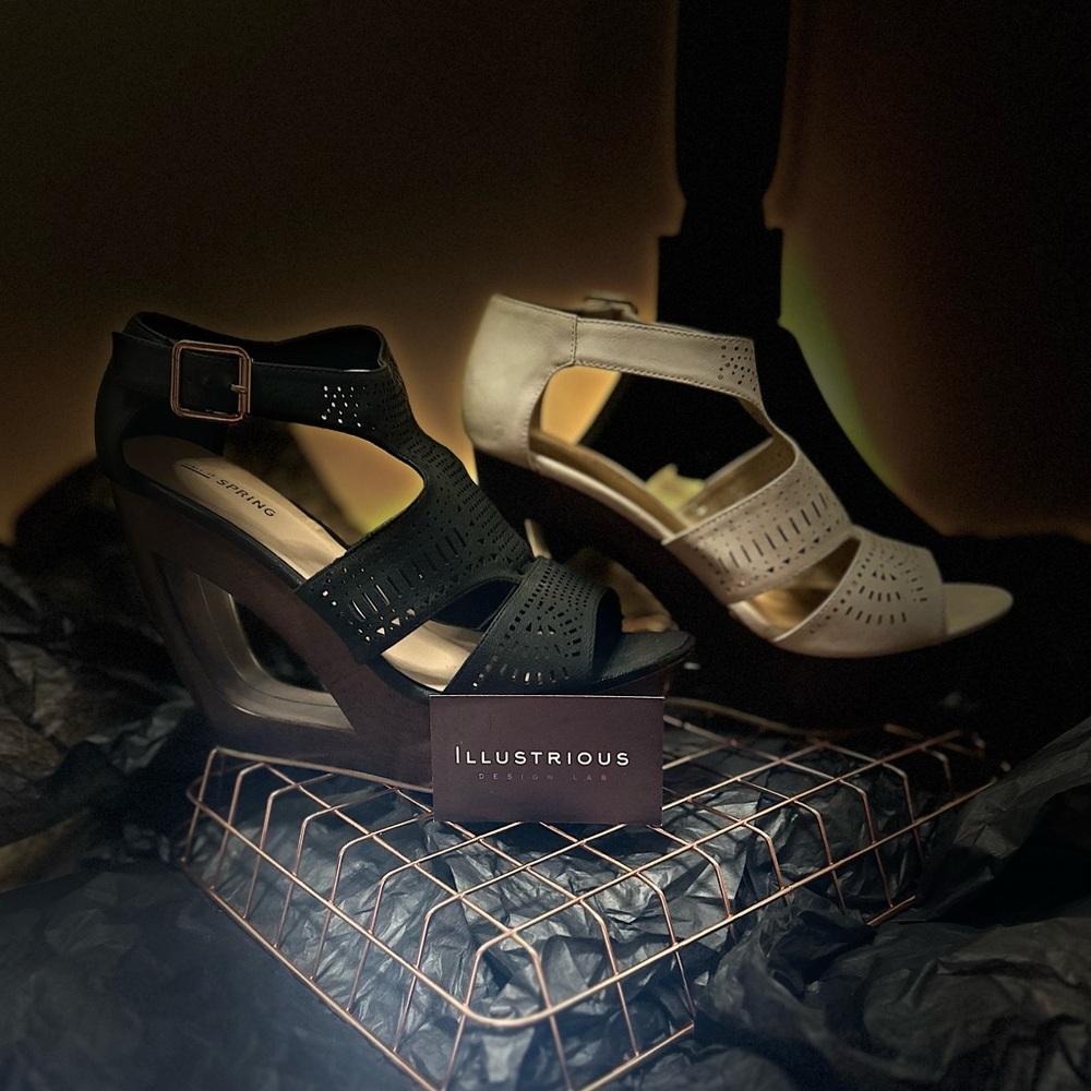 Hollow design heels.